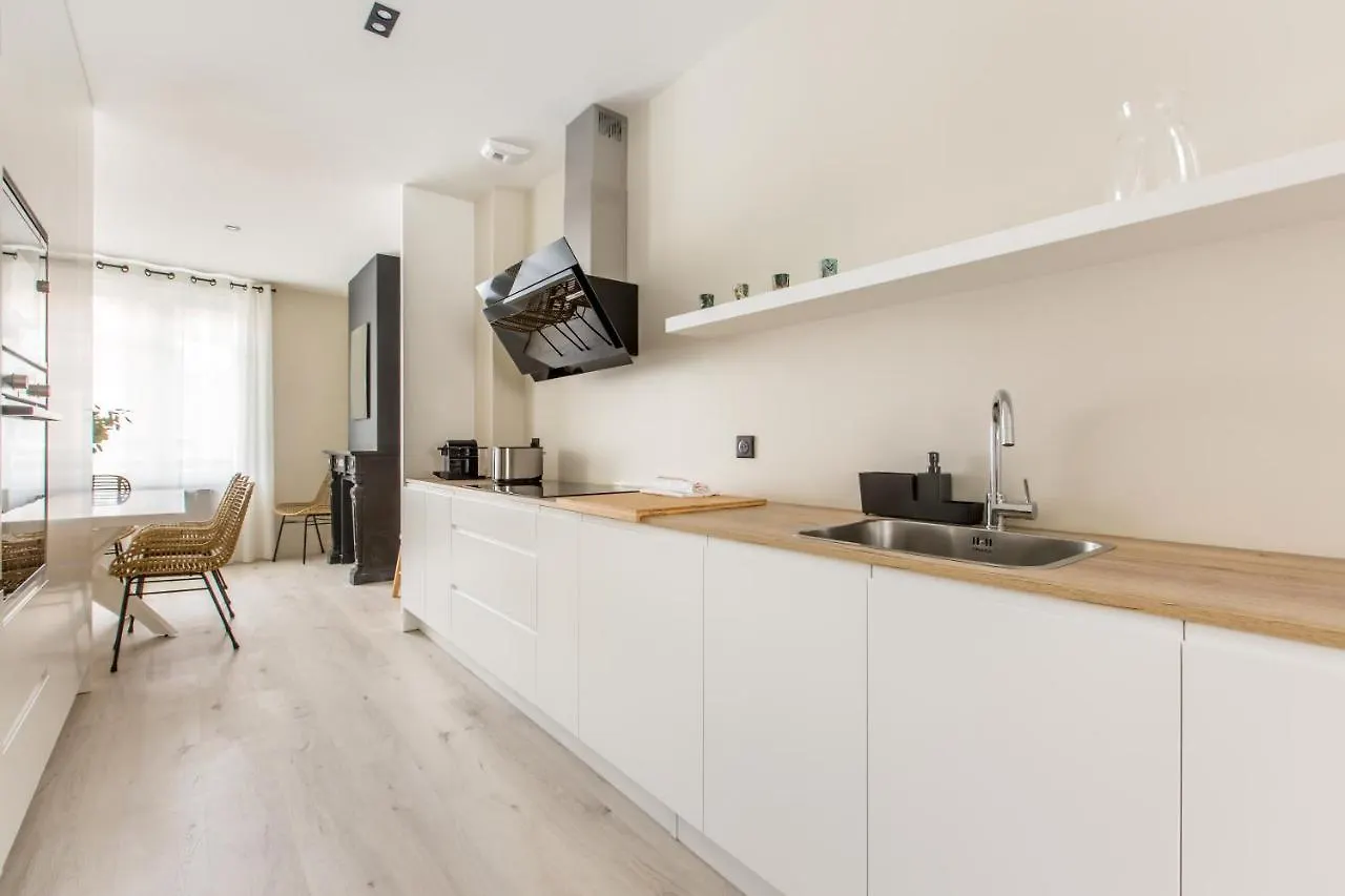 Appartement Spacieux Et Moderne 4 Chambres A 5Mn A Pieds Republique Λιλ 0*,
